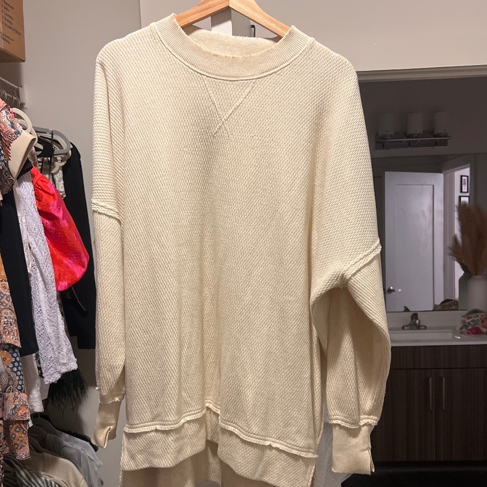 Sweatshirt